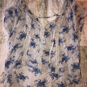 Abercrombie floral shirt with lace